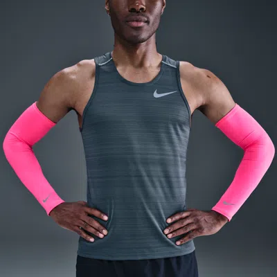 NIKE UNISEX DRI-FIT LIGHTWEIGHT SLEEVES 2.0