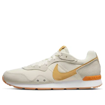 NIKE Nike Venture Runner 'White Grey'