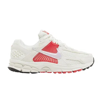 NIKE WMNS AIR ZOOM VOMERO 5 'SAIL SIREN RED'