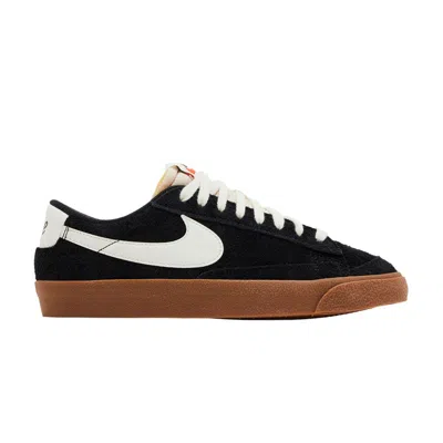 NIKE WMNS BLAZER LOW '77 VINTAGE 'BLACK GUM'
