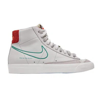 NIKE WMNS BLAZER MID '77 SE 'FIRST USE - GREEN NOISE'