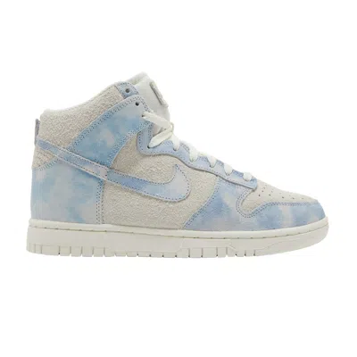 NIKE WMNS DUNK HIGH SE 'CLOUDS'