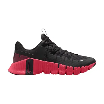 NIKE WMNS FREE METCON 5 'BLACK SIREN RED'