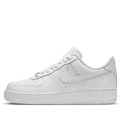 NIKE (WMNS) Nike Air Force 1 '07 'Triple White'