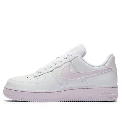 NIKE (WMNS) Nike Air Force 1 '07 'White Barely Grape'