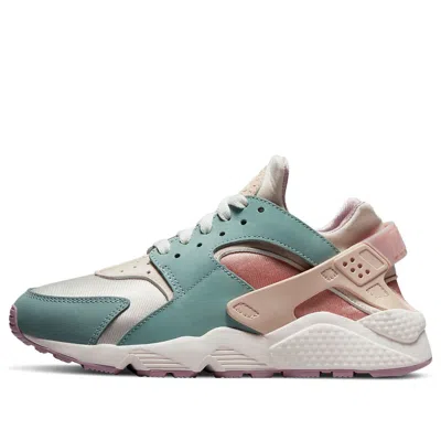 NIKE (WMNS) Nike Air Huarache 'One Mile Social Club'