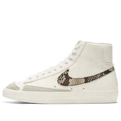 NIKE (WMNS) Nike Blazer Mid '77 SE 'Snakeskin'