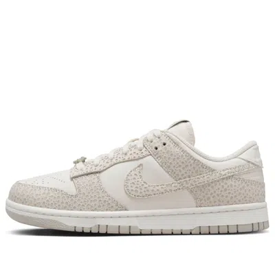 NIKE (WMNS) Nike Dunk Low Safari 'Light Smoke'