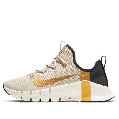 NIKE (WMNS) Nike Free Metcon 3 'Light Orewood Brown'
