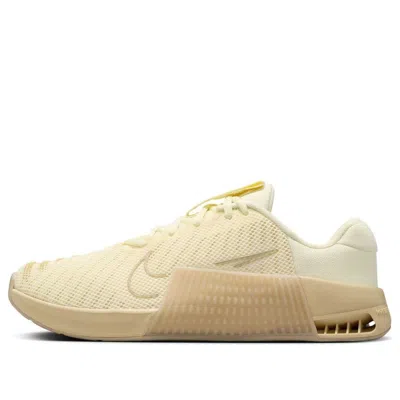 NIKE (WMNS) Nike Metcon 9 'Alabaster Desert Khaki'