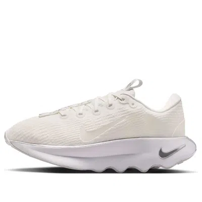NIKE (WMNS) Nike Motiva 'Summit White Metallic Silver'