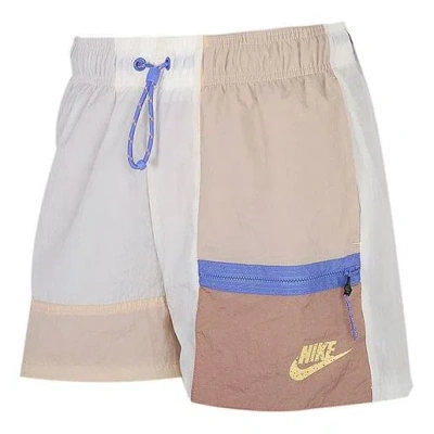 NIKE (WMNS) Nike Sportswear Icon Clash Shorts White