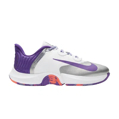 NIKE WMNS NIKECOURT AIR ZOOM GP 'PURPLE PULSE CAMO'