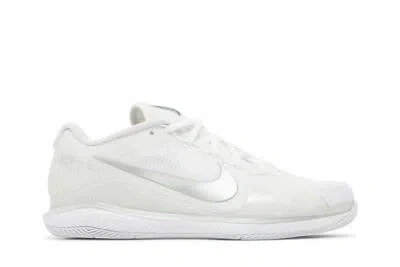 NIKE NIKE WMNS NIKECOURT AIR ZOOM VAPOR PRO 'WHITE METALLIC SILVER' CZ0222-108