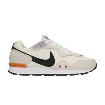 NIKE WMNS VENTURE RUNNER 'COCONUT MILK LIGHT CURRY'