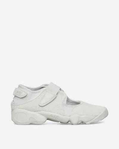 NIKE WOMEN S AIR RIFT SANDALS PHOTON DUST