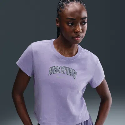 NIKE WOMEN'S  SPORTSWEAR SHORT-SLEEVE T-SHIRT