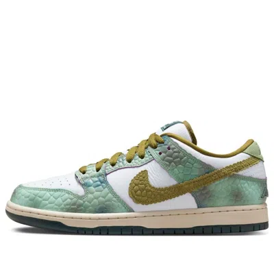 NIKE Nike x Alexis Sablone SB Dunk Low 'Chameleon'