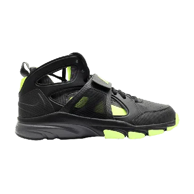 NIKE NIKE ZOOM HUARACHE TR MID