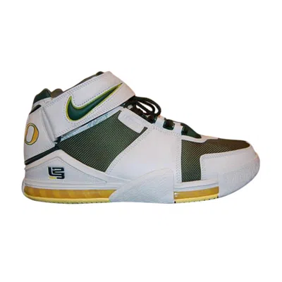 NIKE NIKE ZOOM LEBRON 2 'OREGON DUCKS' PE | WHITE | MEN'S SIZE 9