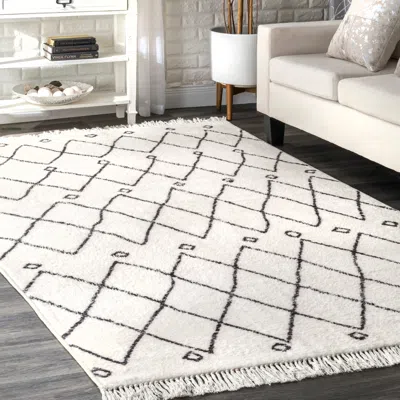 NULOOM KRYSTAL TRELLIS TASSEL AREA RUG