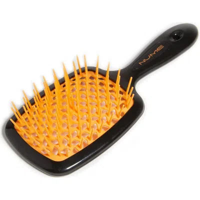 NUME NUME HAIR MASSAGE BRUSH