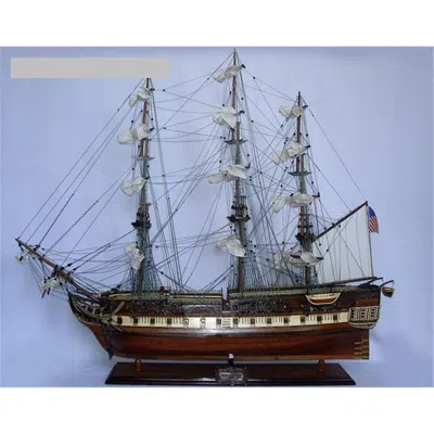 OLD MODERN HANDICRAFTS USS CONSTITUTION EXCLUSIVE EDITION MODEL BOAT