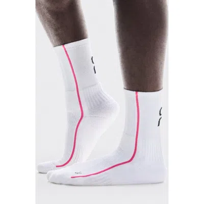 ON ON COURT CREW SOCKS
