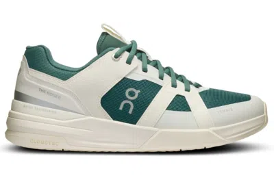 ON THE ROGER CLUBHOUSE PRO OYSTER TENNIS CLUB (WOMEN'S) SNEAKERS IN IVORY/EVERGREEN