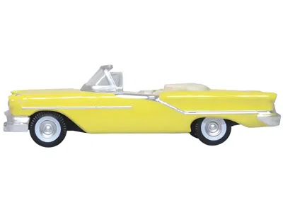 OXFORD DIECAST 1957 OLDSMOBILE 88 CONVERTIBLE CORONADO YELLOW 1/87 (HO) SCALE DIECAST MODEL CAR BY OXFORD DIECAST
