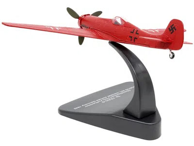 OXFORD DIECAST FOCKE-WULF TA 152H-0 WAR PLANE OBERSTLEUTNANT FRITZ AUFHAMMER STAB/JG 301 STENDALL AIRFIELD GERMANY 