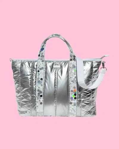 PACKED PARTY METALLIC PUFFER CONFETTI TRAVEL BAG IN SILVER CONFETTI
