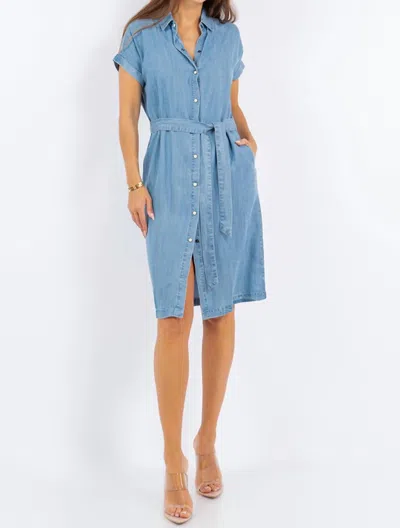 PAPARAZZI TENCEL DENIM SHORT SLEEVE SHIRT DRESS WITH BELT IN LIGHT WASH