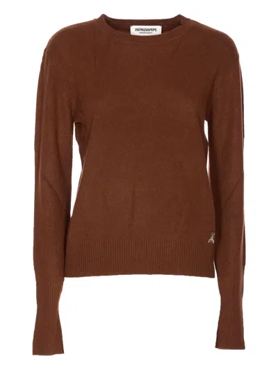 PATRIZIA PEPE LOGO-EMBELLISHED CREW-NECK SWEATER