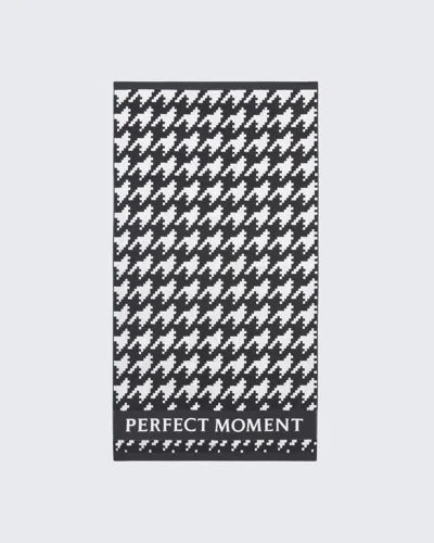 PERFECT MOMENT HOUNDSTOOTH BEACH TOWEL