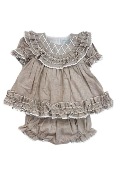 PETITE MAISON PETITE MAISON KIDS ASHLYN LINEN TOP AND SHORTS SET