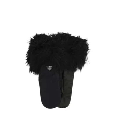 PRADA PRADA LOGO PLAQUE FAX FUR GLOVES