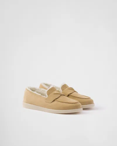 PRADA LOAFER AUS WILDLEDER UND LAMMFELL