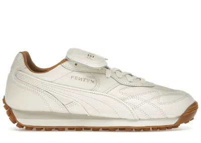 PUMA MEN'S PUMA AVANTI VL FENTY SNEAKERS IN WARM WHITE/GUM