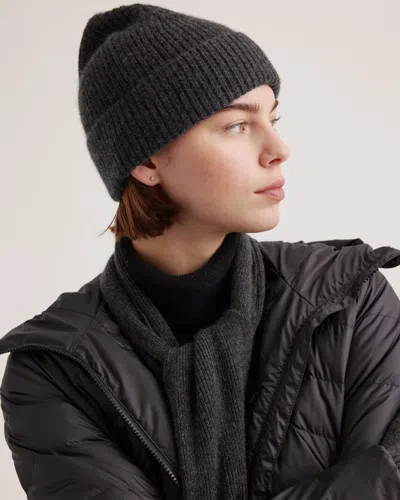 QUINCE MONGOLIAN CASHMERE RIBBED BEANIE