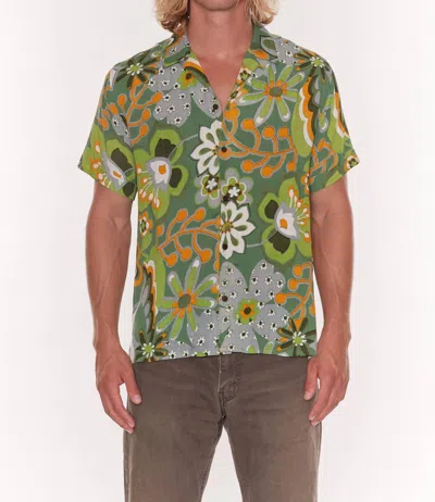 RAGA DECKER SHORT SLEEVE BUTTON DOWN SHIRT IN GREEN