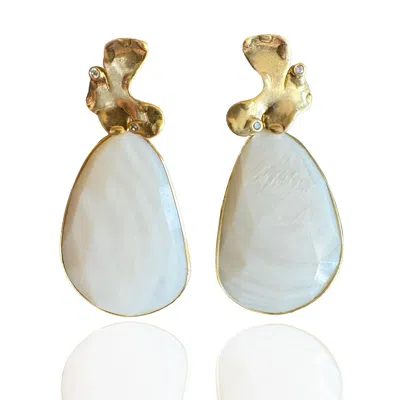 RARE MATTERS JEWELRY WOMEN'S WHITE MINI FOLIAGE MOTHER OF PEARL STATEMENT EARRINGS