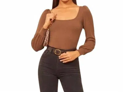 REFORMATION VITA RIBBED KNIT BALLOON SLEEVE TOP IN BROWN