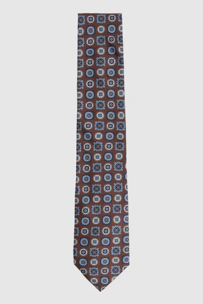 REISS CHOCOLATE BROWN SILK FOULARD MEDALLION PRINT TIE