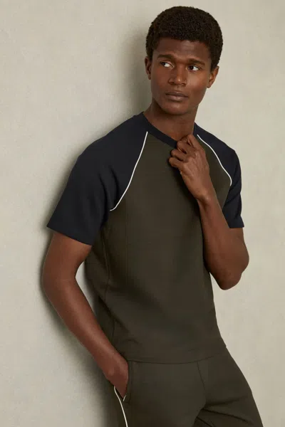 REISS REISS FOREST GREEN/NAVY BLUE CARINS INTERLOCK-JERSEY COLOUR-BLOCK T-SHIRT