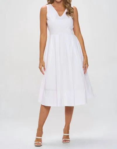 RENEEC. V NECK MIDI DRESS WITH POCKETS IN WHITE