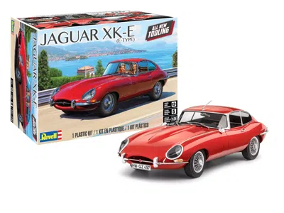 REVELL LEVEL 5 MODEL KIT JAGUAR XK-E (E-TYPE) 1/24 SCALE MODEL BY REVELL