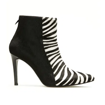 ROSAMUND MUIR LONDON WOMEN'S BLACK / WHITE PIETRA BLACK & WHITE ZEBRA PRINT ANKLE BOOTS