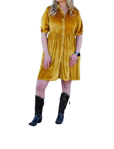 ROWDY CROWD MELROSE VELVET DUSTER DRESS IN MUSTARD