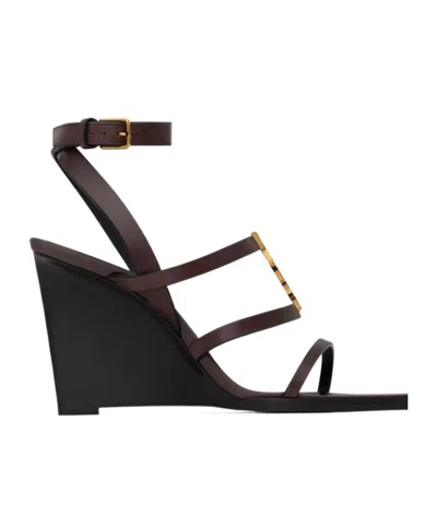 SAINT LAURENT SAINT LAURENT CASSANDRA LOGO PLAQUE SANDALS